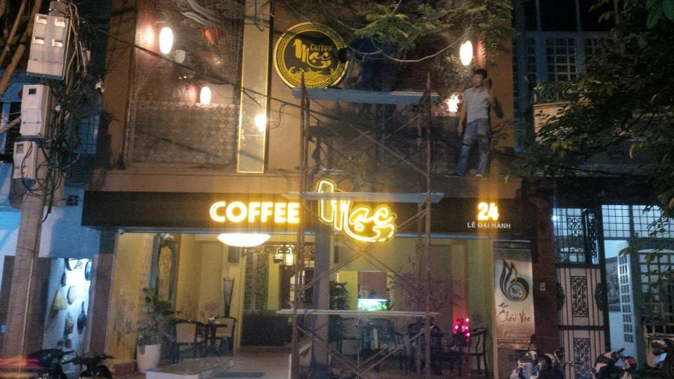 Thiết kế, thi công biển hộp đèn cho quán Coffee Mạc - Hải Phòng