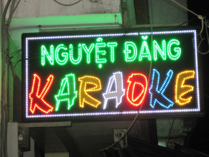 Thi công lắp đặt biển và màn hình quảng cáo Led tại Hưng Yên